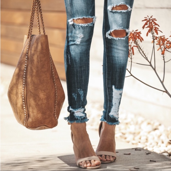 1 LEFT‼️Tristin Destructive Skinnies - Picture 5 of 8